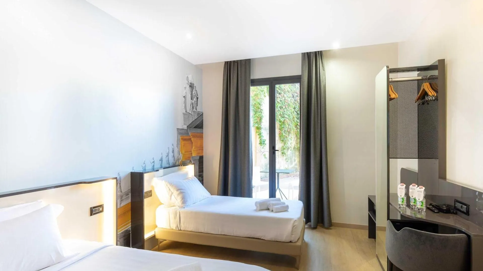 B&B Hotel Roma Tuscolana San Giovanni 3*, Rzym Włochy