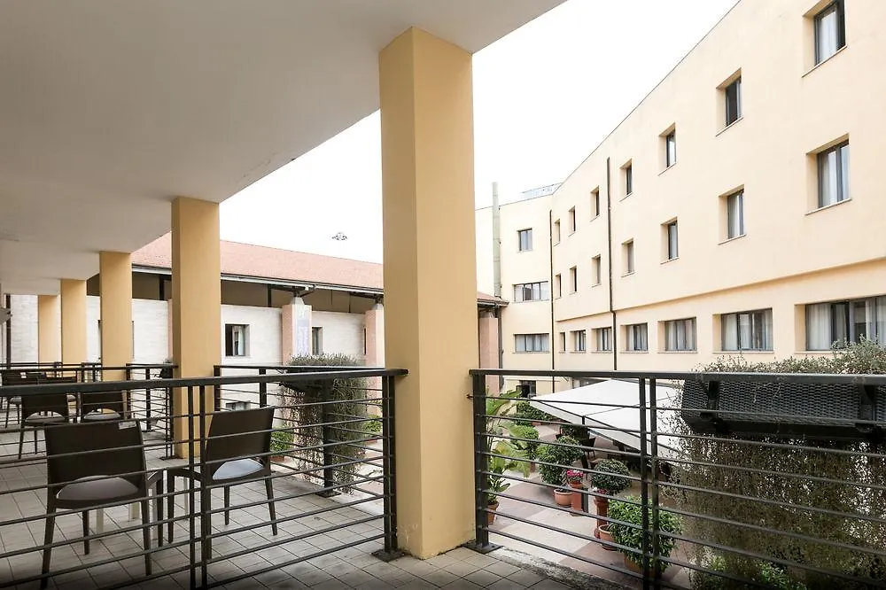 ***  B&B Hotel Roma Tuscolana San Giovanni Italia