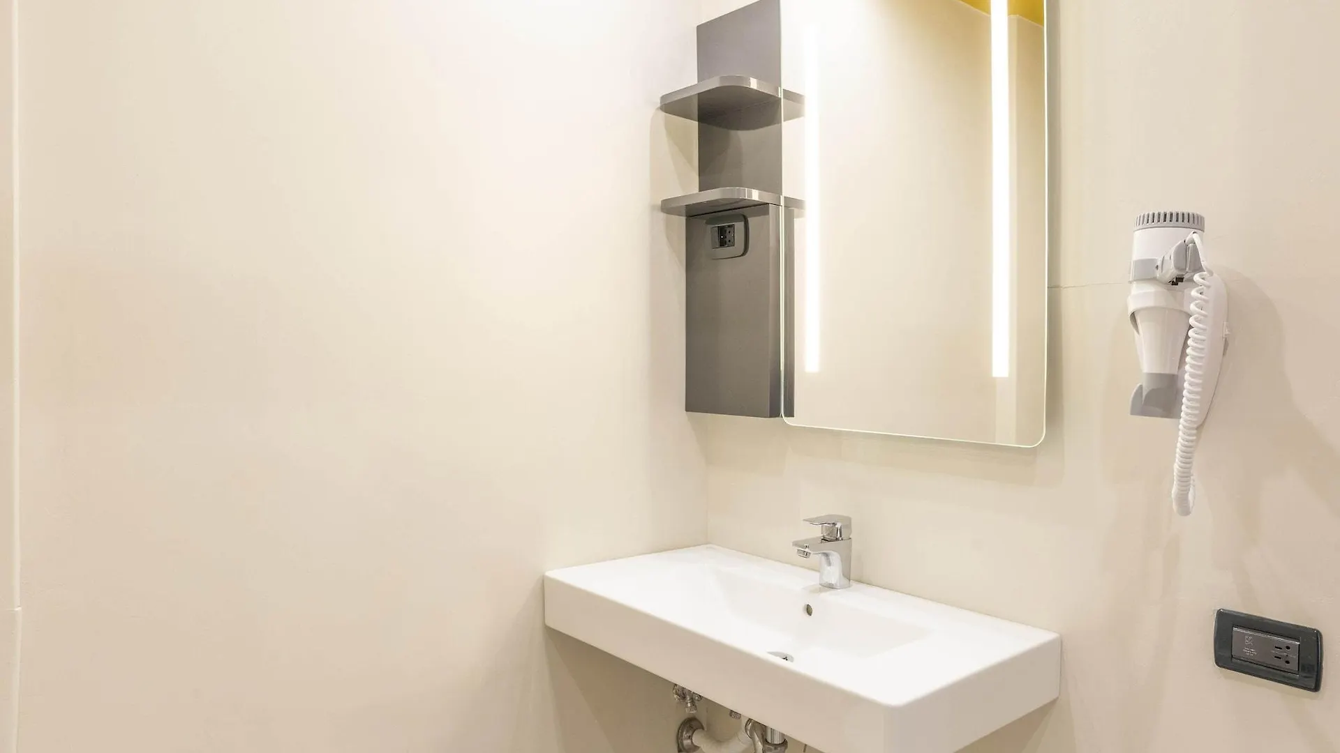 B&B Hotel Roma Tuscolana San Giovanni 3*,  Italia