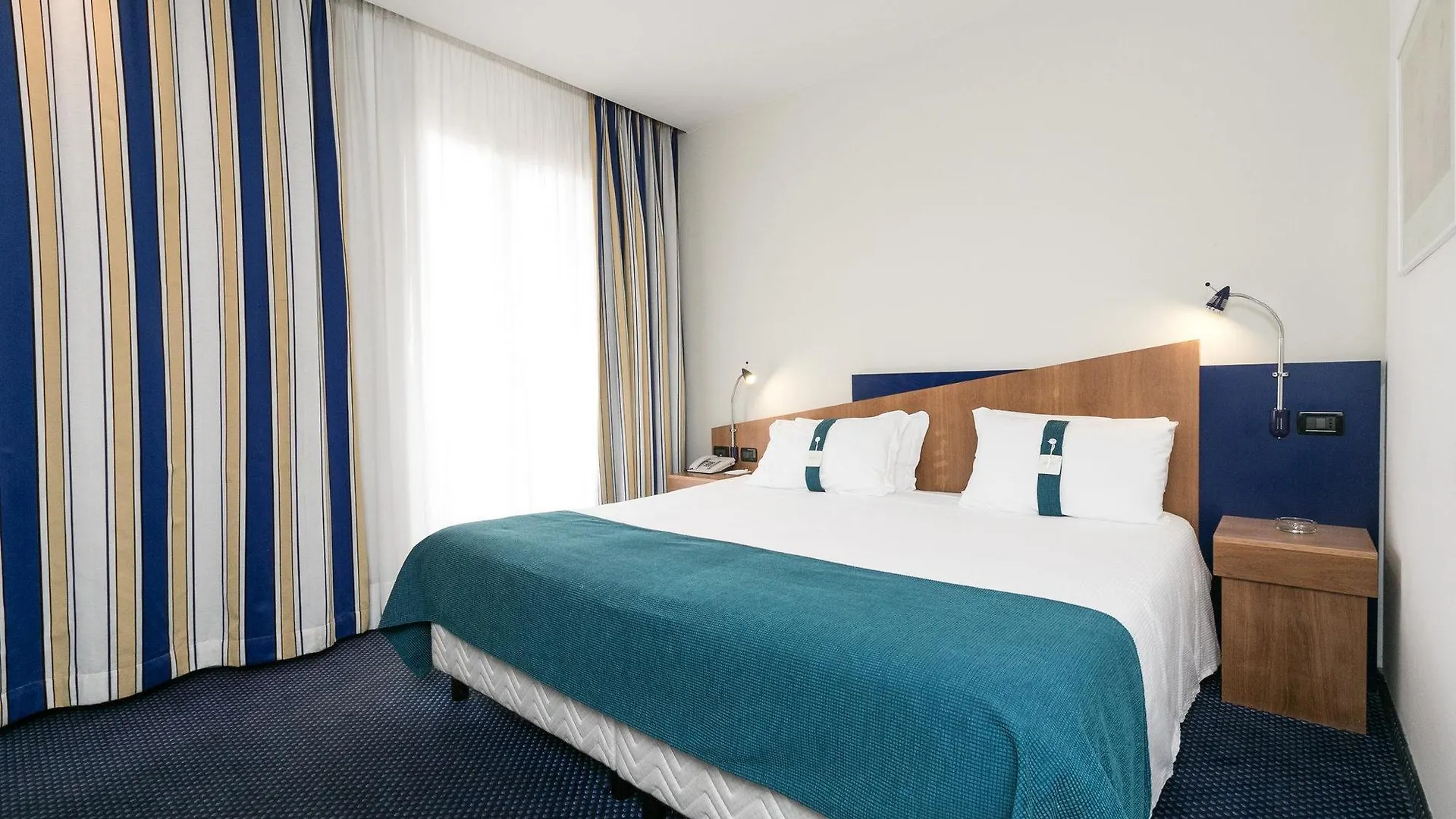 B&B Hotel Roma Tuscolana San Giovanni 3*, Rom