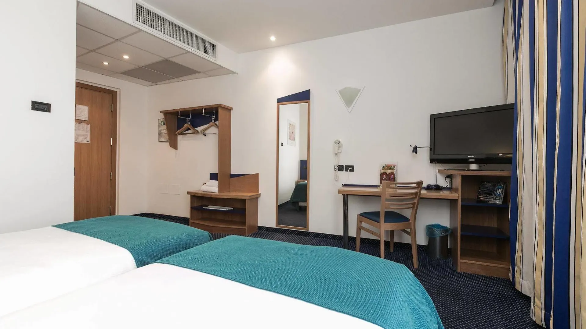 B&B Hotel Roma Tuscolana San Giovanni 3*,