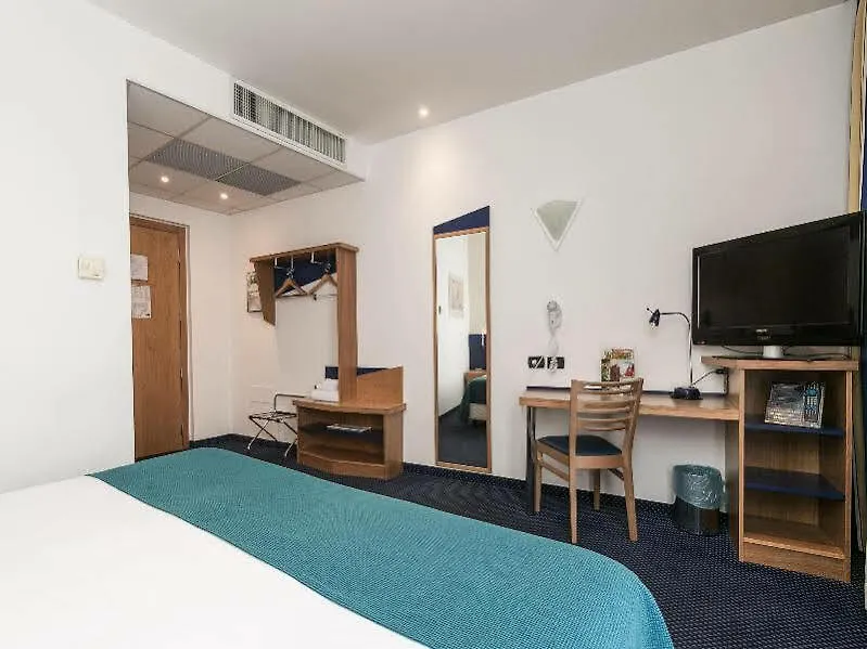 B&B Hotel Roma Tuscolana San Giovanni